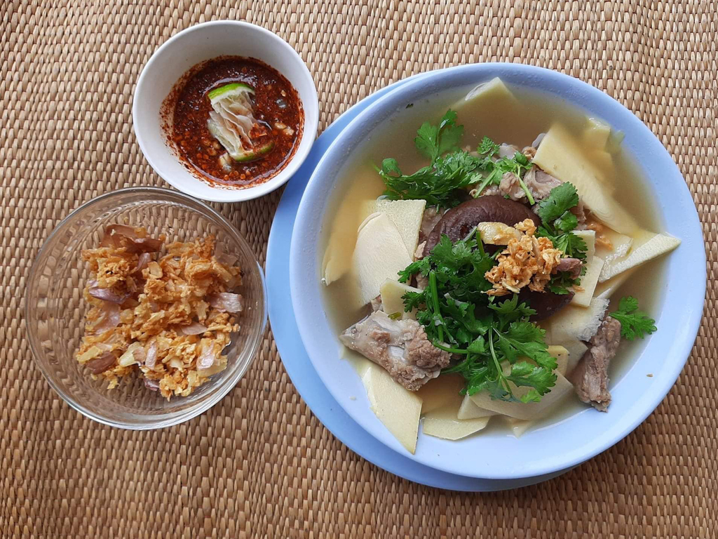 Pork with Bamboo Shoot Soup